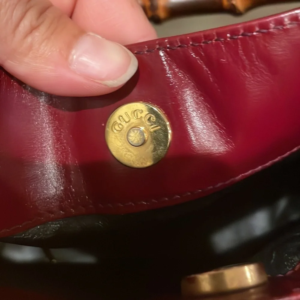 GUCCI BAMBOO HANDBAG WITH DETACHABLE CROSSBODY STRAP PATENT RED LEATHER​​​​ - Picture 10 of 16